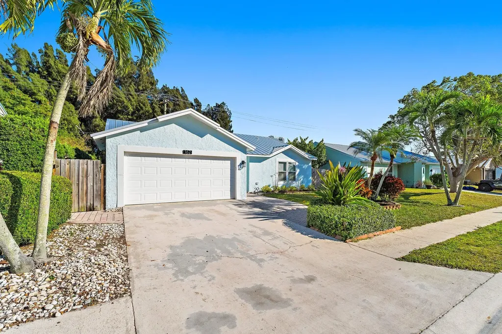 162 Greentree Circle Jupiter FL 33458