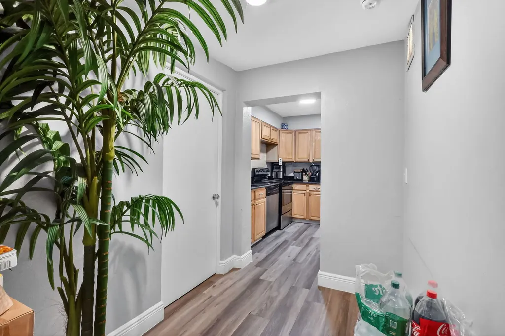 831 30th Court West Palm Beach FL 33407