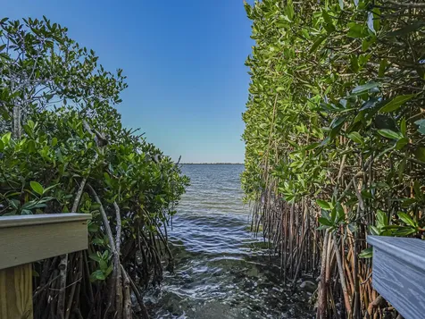 1621 W Sandpointe Place Vero Beach FL 32963