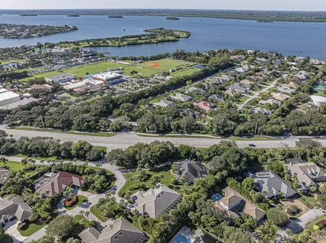 1621 W Sandpointe Place Vero Beach FL 32963