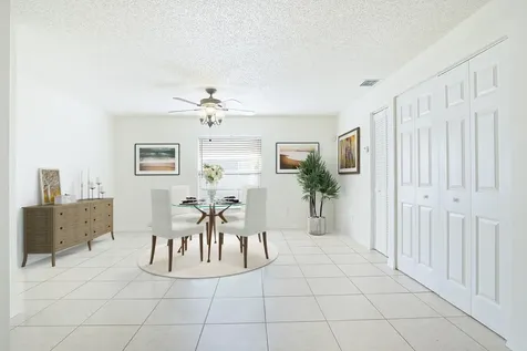 685 NW Monroe Street Port St Lucie FL 34983