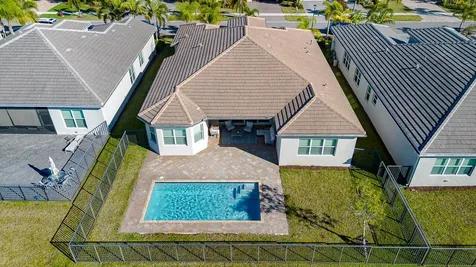 12000 SW Whitewater Falls Court Port St Lucie FL 34987