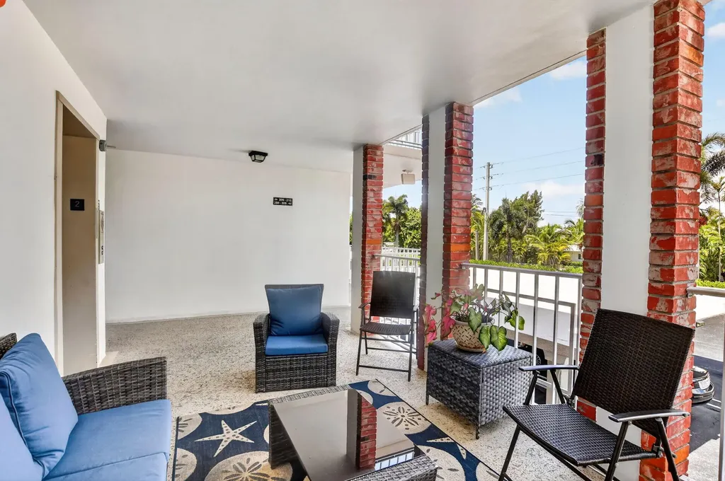 2809 Florida Boulevard Delray Beach FL 33483