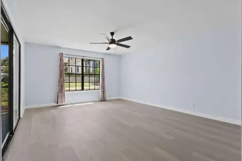 7471 SE Jamestown Terrace Hobe Sound FL 33455