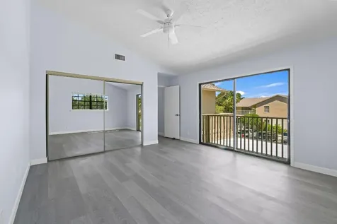 7471 SE Jamestown Terrace Hobe Sound FL 33455