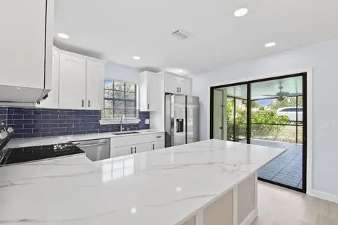 7471 SE Jamestown Terrace Hobe Sound FL 33455