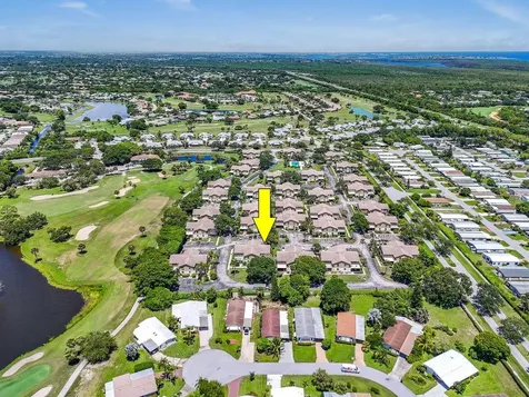 7471 SE Jamestown Terrace Hobe Sound FL 33455