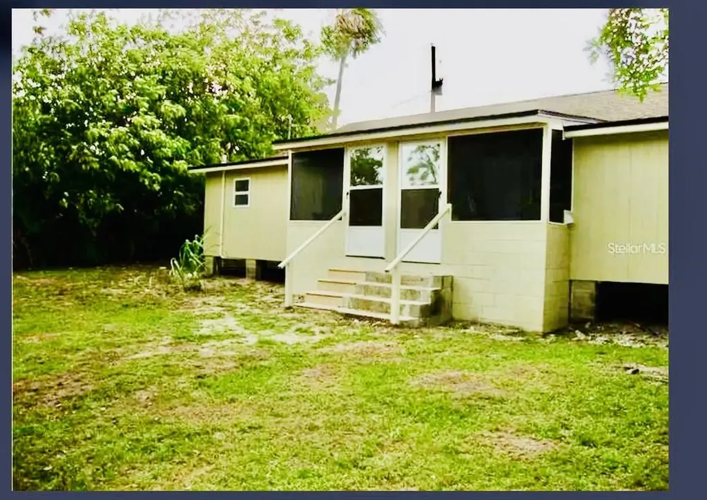 130 E Northside Drive Lake Wales FL 33853