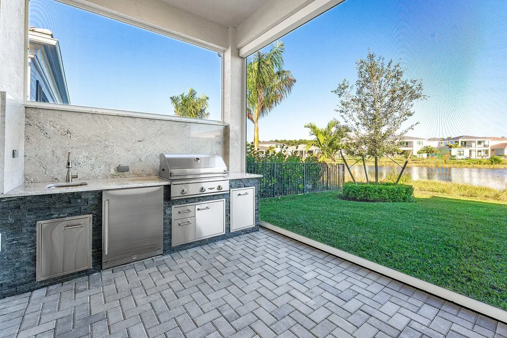 13198 Faberge Place Palm Beach Gardens FL 33418