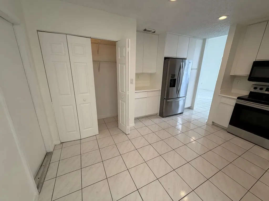 3780 Amalfi Drive Hollywood FL 33021