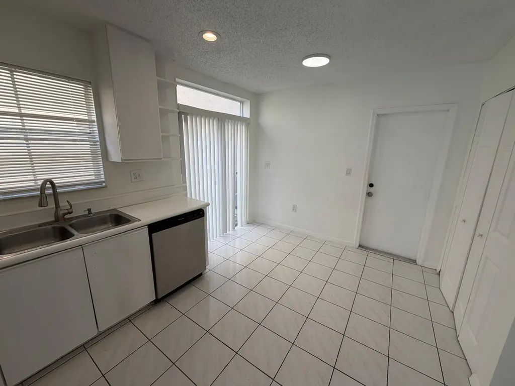 3780 Amalfi Drive Hollywood FL 33021
