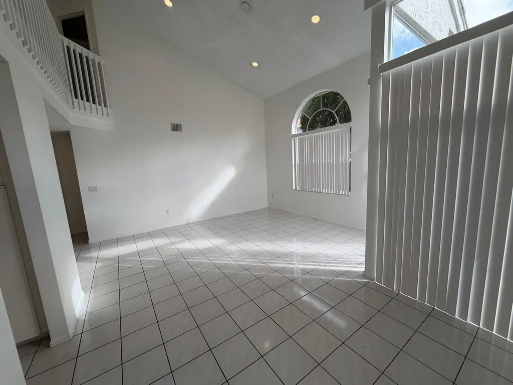 3780 Amalfi Drive Hollywood FL 33021