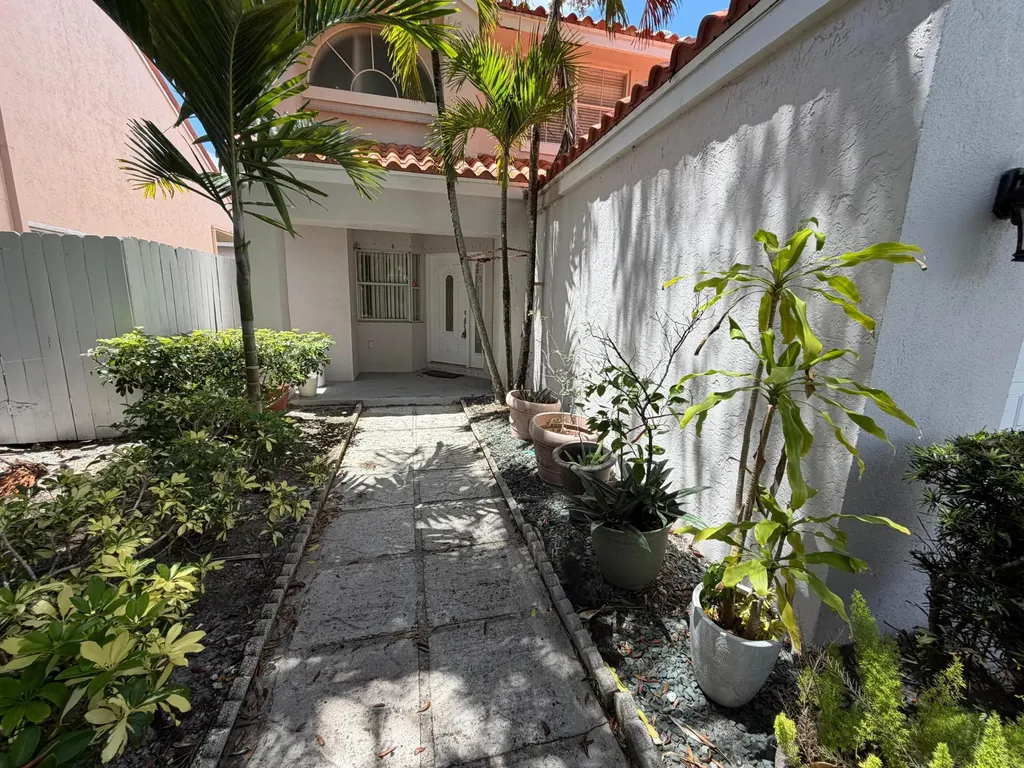 3780 Amalfi Drive Hollywood FL 33021