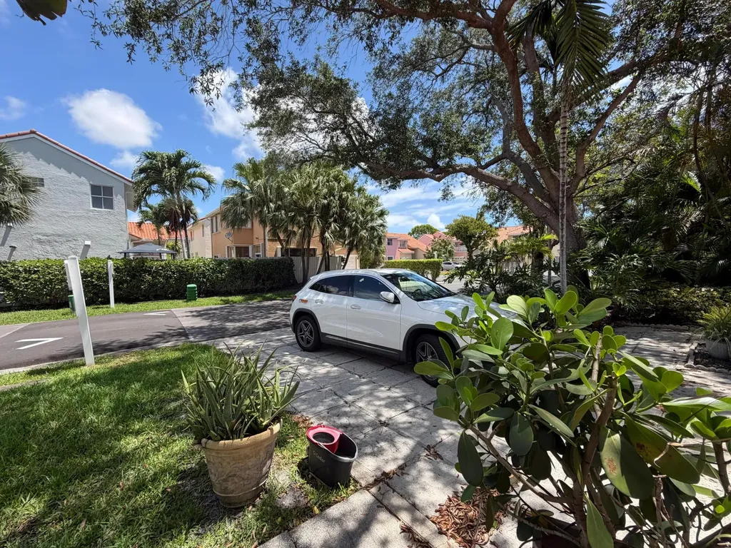 3780 Amalfi Drive Hollywood FL 33021