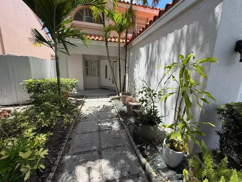 3780 Amalfi Drive Hollywood FL 33021