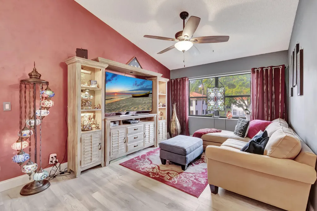 9705 Sills Drive E Boynton Beach FL 33437