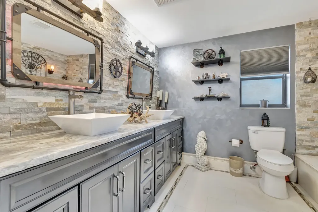 9705 Sills Drive E Boynton Beach FL 33437