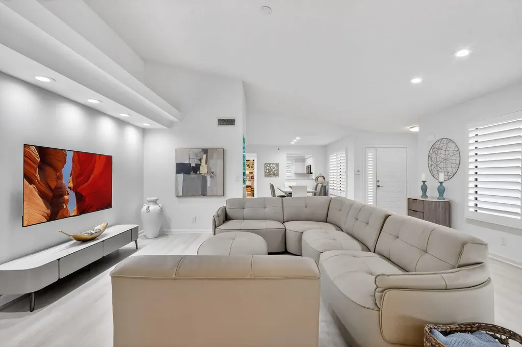 15314 Strathearn Drive Delray Beach FL 33446