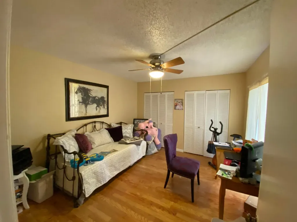 1011 Springdale Circle Palm Springs FL 33461
