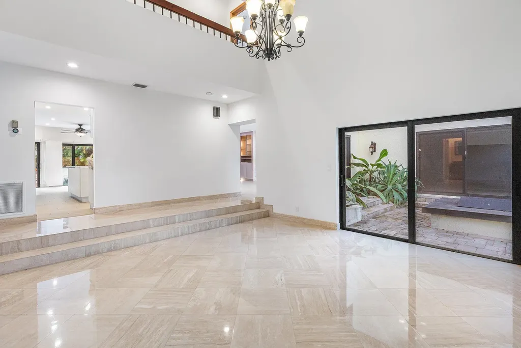 4140 Sanctuary Lane Boca Raton FL 33431