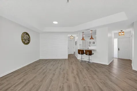 9074 Chatsworth Cascades Boca Raton FL 33434