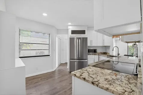 9074 Chatsworth Cascades Boca Raton FL 33434