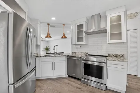 9074 Chatsworth Cascades Boca Raton FL 33434