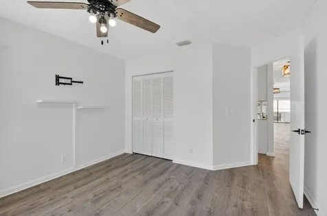 9074 Chatsworth Cascades Boca Raton FL 33434