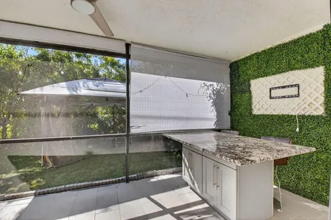 9074 Chatsworth Cascades Boca Raton FL 33434