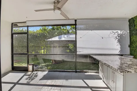 9074 Chatsworth Cascades Boca Raton FL 33434