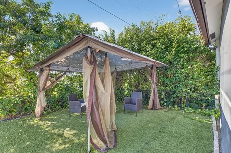 9074 Chatsworth Cascades Boca Raton FL 33434