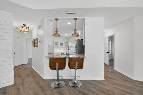 9074 Chatsworth Cascades Boca Raton FL 33434