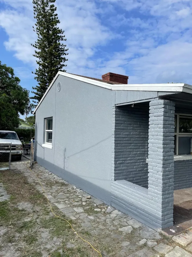 130 W 16th Street Riviera Beach FL 33404