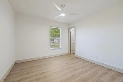549 NW Salina Terrace Port St Lucie FL 34983