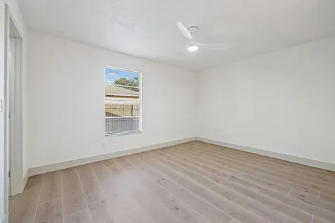 549 NW Salina Terrace Port St Lucie FL 34983