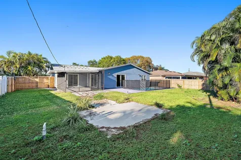 549 NW Salina Terrace Port St Lucie FL 34983