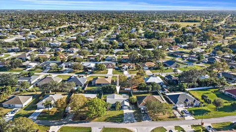 549 NW Salina Terrace Port St Lucie FL 34983
