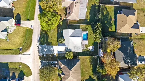 549 NW Salina Terrace Port St Lucie FL 34983