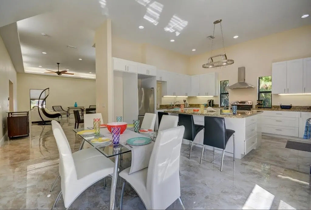 3855 NW 5th Avenue Boca Raton FL 33431