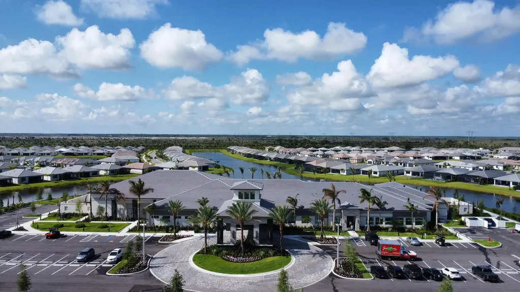 13422 SW Brightside Way Port St Lucie FL 34987