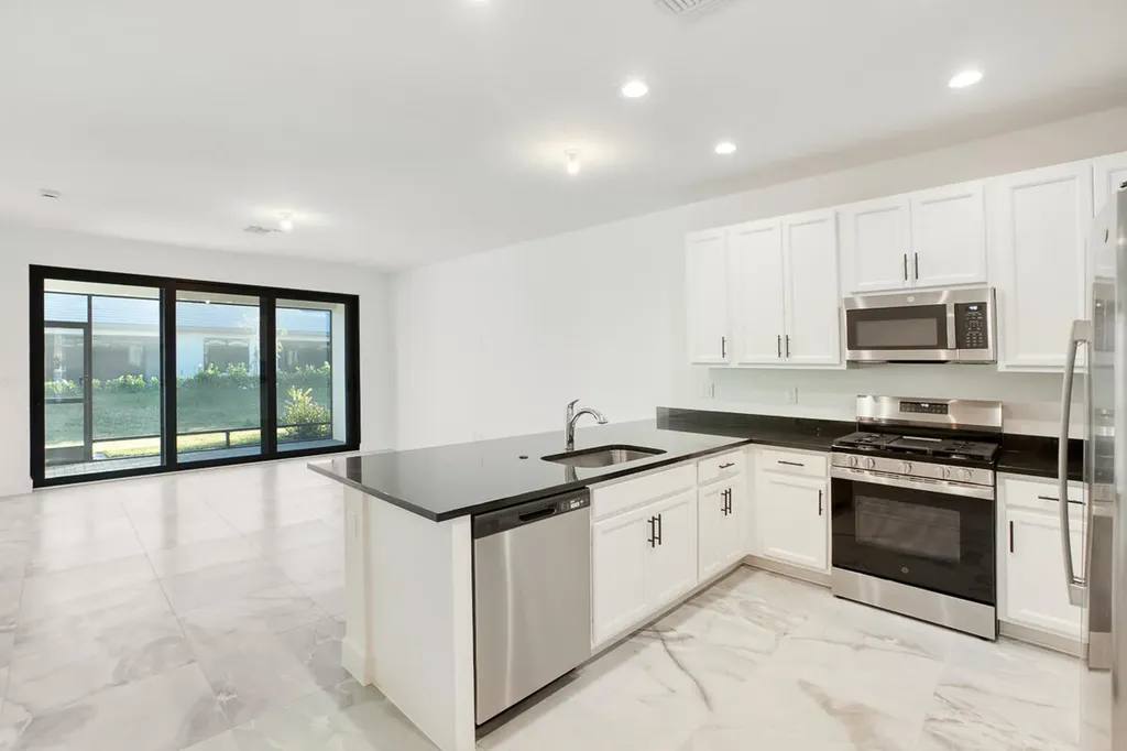 13422 SW Brightside Way Port St Lucie FL 34987