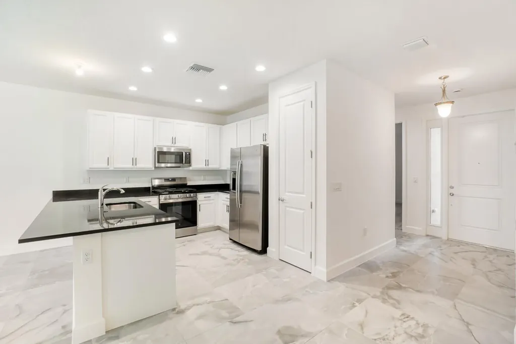 13422 SW Brightside Way Port St Lucie FL 34987