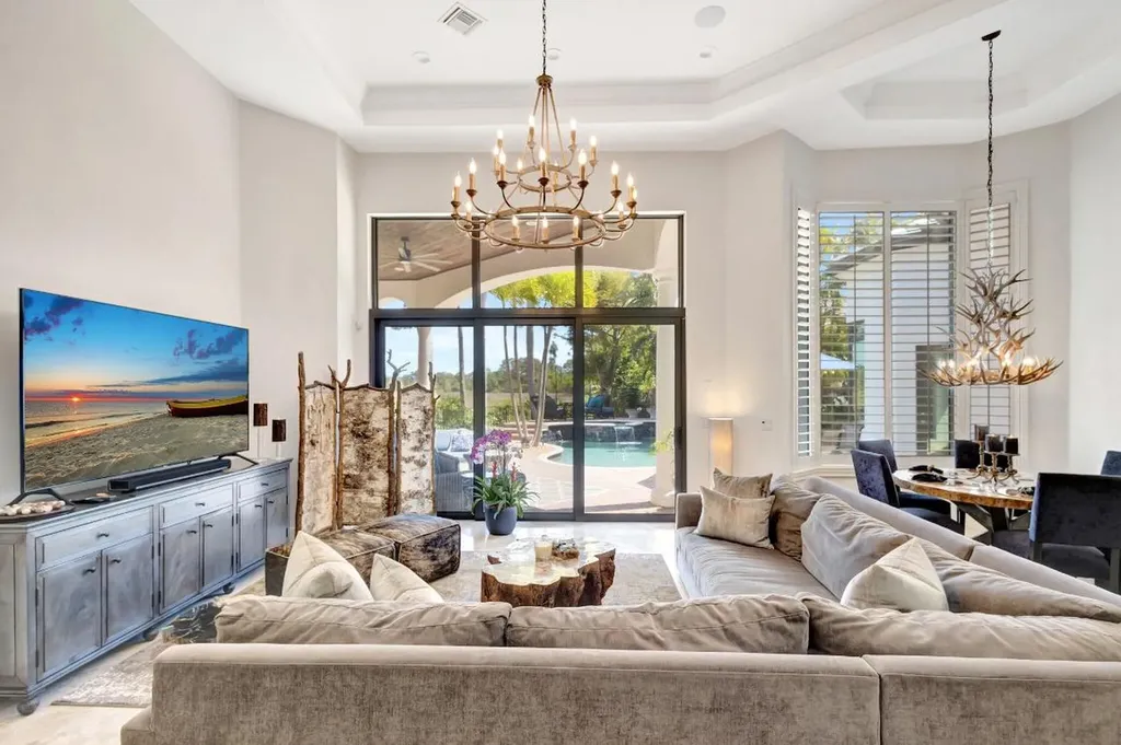 118 Via Quantera Palm Beach Gardens FL 33418