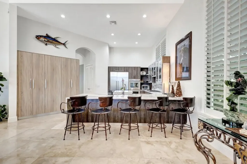 118 Via Quantera Palm Beach Gardens FL 33418