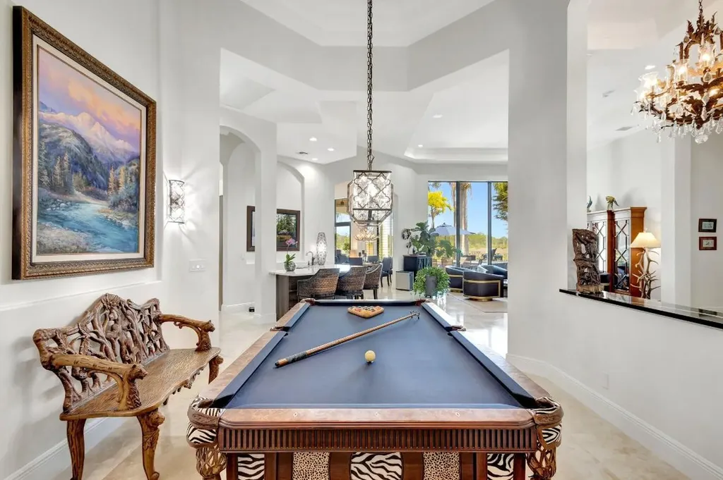 118 Via Quantera Palm Beach Gardens FL 33418