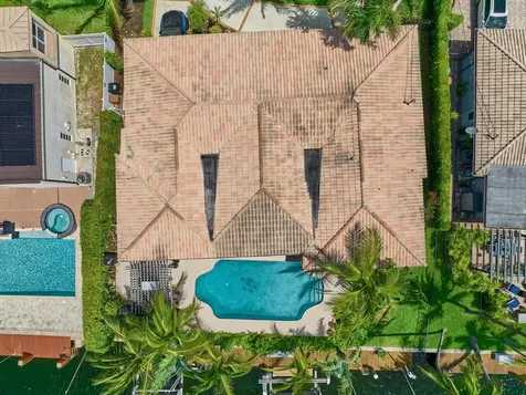 2810 NE 48th Court Lighthouse Point FL 33064