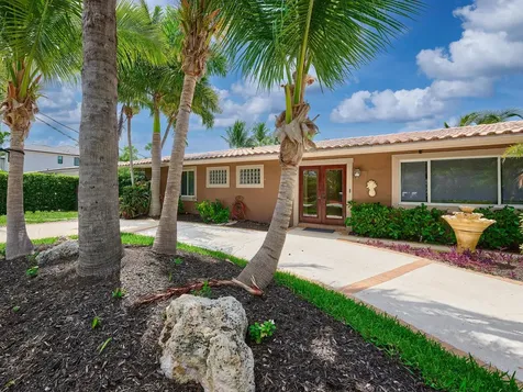 2810 NE 48th Court Lighthouse Point FL 33064