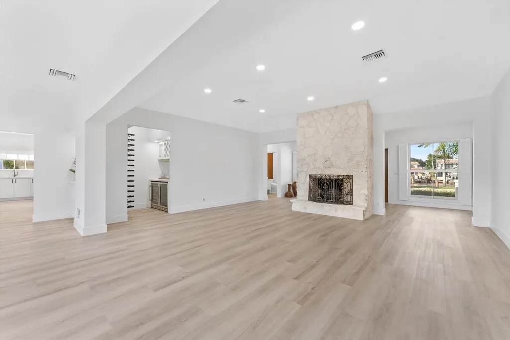 872 Lilac Drive Boca Raton FL 33487