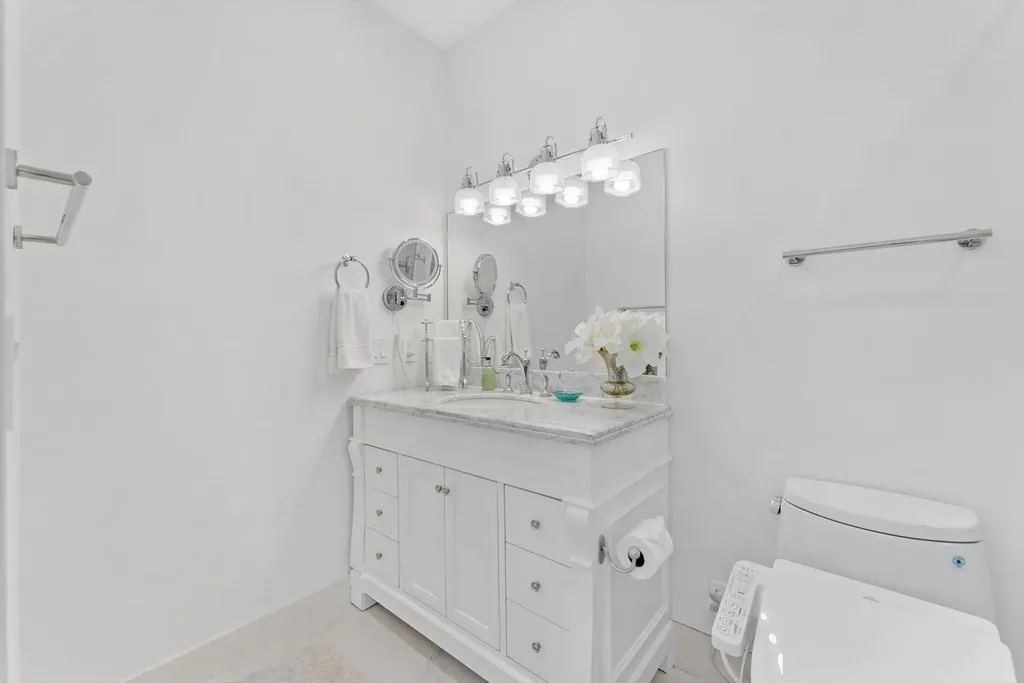 872 Lilac Drive Boca Raton FL 33487