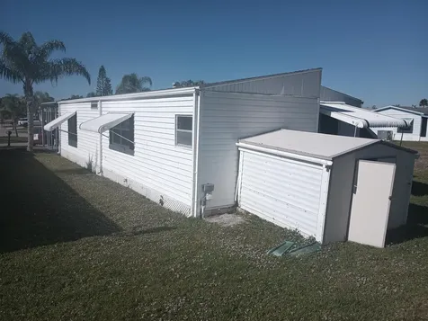 12 Universidad Lane Port St Lucie FL 34952